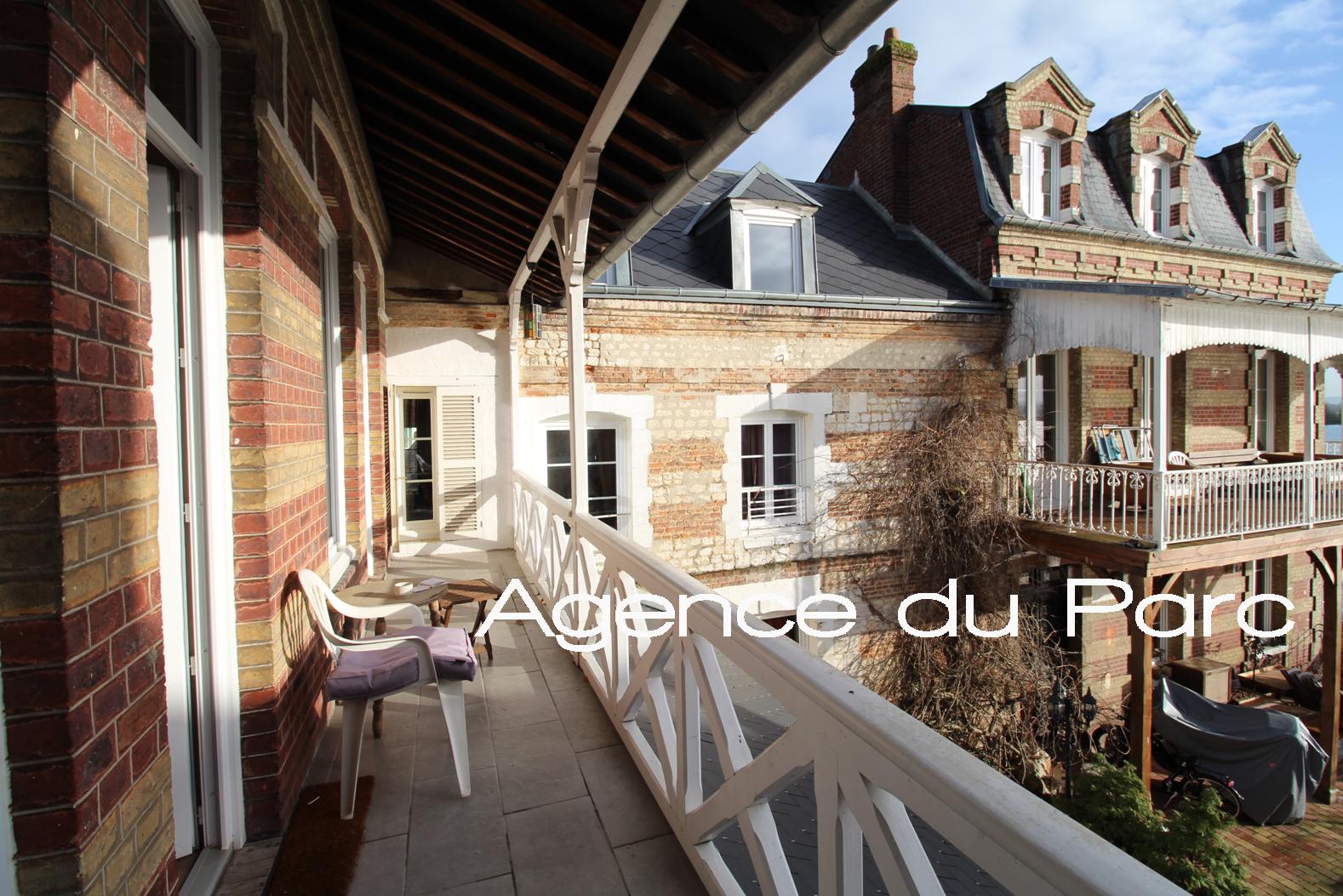 Achat d'une grande maison de charme avec une vue exceptionnelle sur la Seine proche de Caudebec en Caux,  Vallée de Seine,  76, entre Rouen et Le Havre