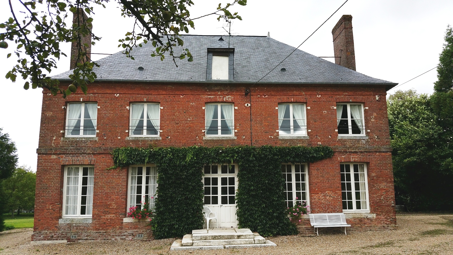 vente d'une belle maison de maître  Aux environs de Rouen, Haute Normandie, en bordure de forêt,