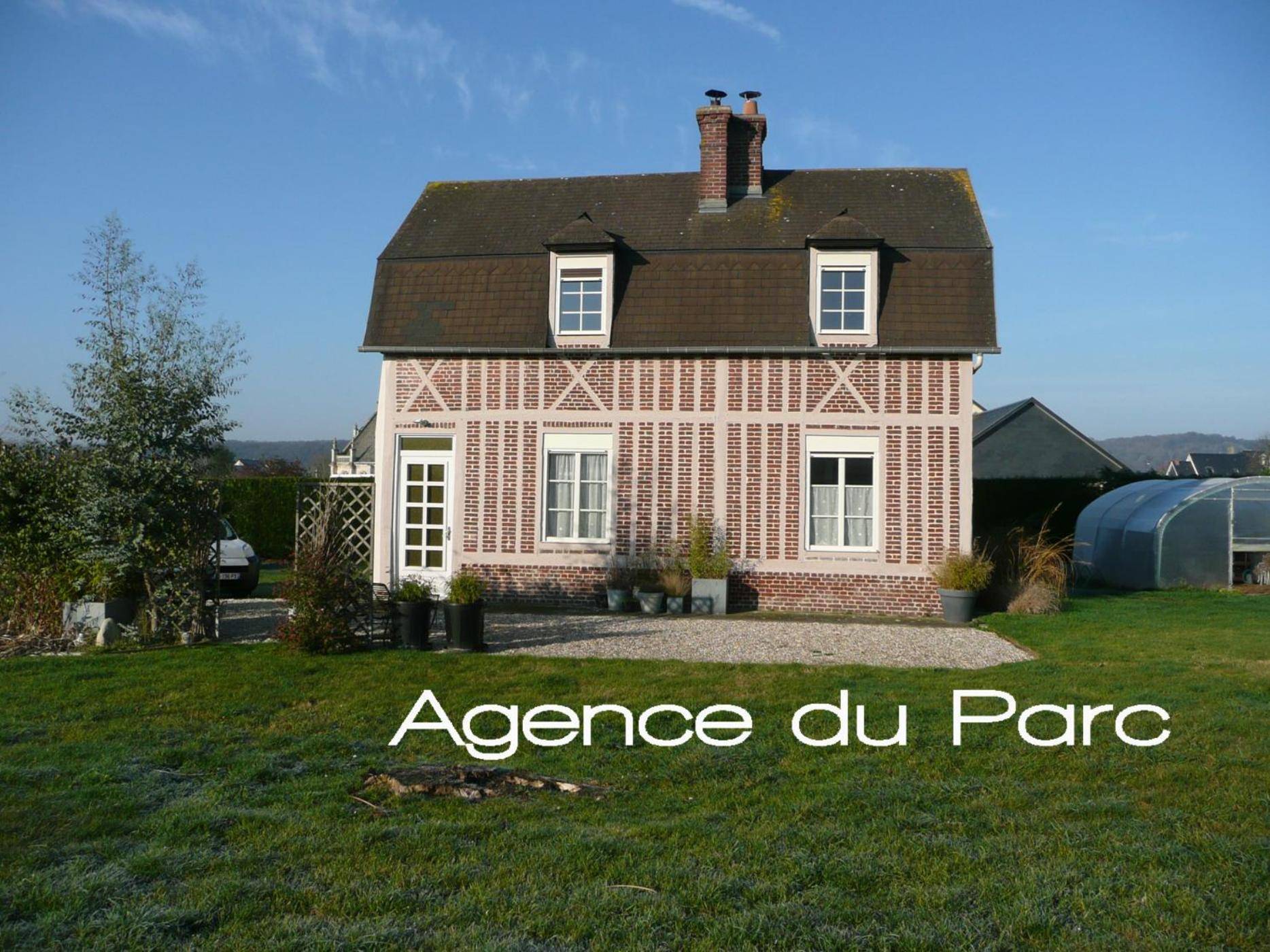 Maison de caractère rénovée à vendre, proche de la Forêt de Brotonne, en Normandie, axe Caudebec/ Bourg Achard